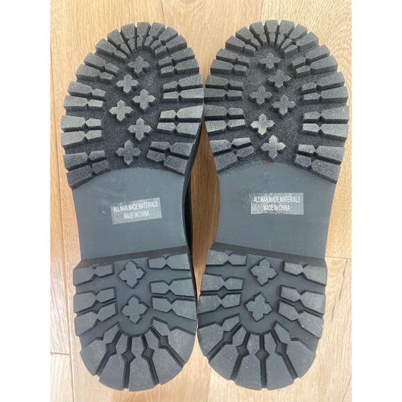 NIB Women’s Dolce Vita Black Lobera Chelsea Boot 8 - Picture 9 of 11